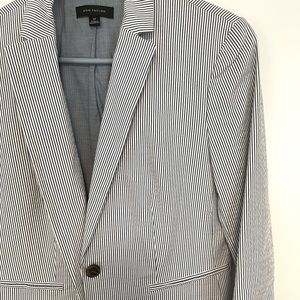 Ann Taylor seersucker blazer, lined. size 12
